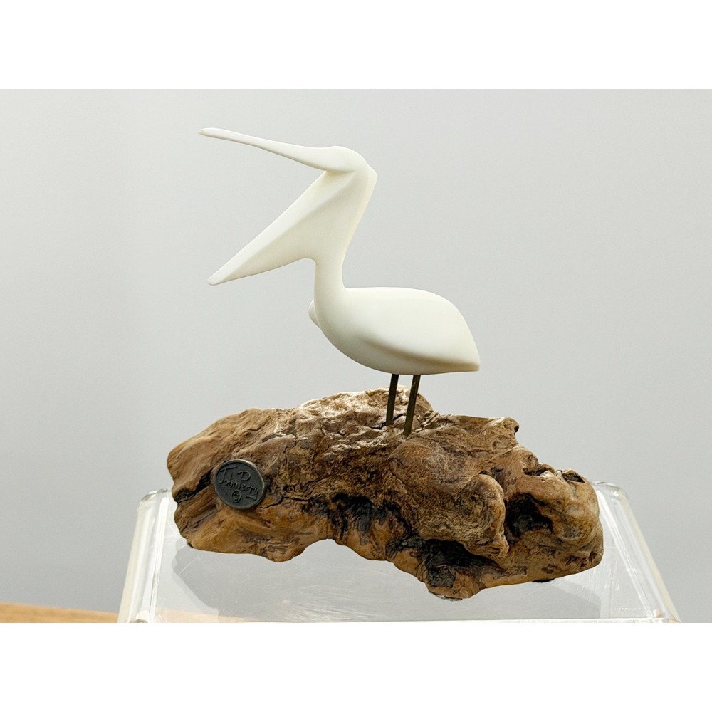 John Perry Pelican Sculpture Figurine Bird Statue Burl Wood Nautical Décor Beach - Picture 2 of 8
